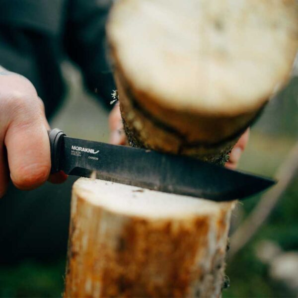 MORAKNIV ΜΑΧΑΙΡΙ GARBERG GRAND BLACKBLADE ΜΕ ΔΕΡΜΑΤΙΝΗ ΘΗΚΗ