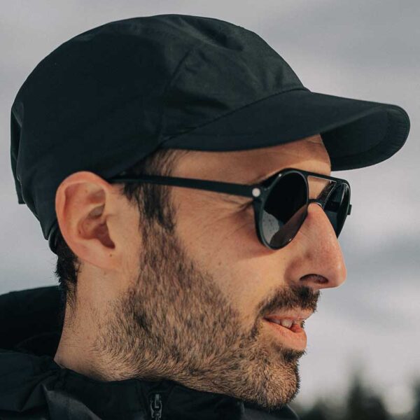 Ultralite-Black.-(3)-RESIZED MAC IN A SAC VENTURE ΚΑΠΕΛΟ ULTRALITE